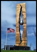 9_11 "Tear Drop" Monument w Flag